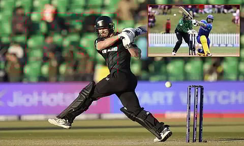 லெஃப் ஆர்ம் ஸ்பின்னரை எதிர்கொள்ள இடது கை பேட்ஸ்மேனாக முயற்சிக்கும் கிளென் பிலிப்ஸ்