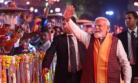 சோம்நாத் கோவிலில் டிரோன் நிகழ்ச்சியை கண்டு களித்தார் பிரதமர் மோடி