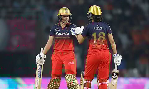 மகளிர் பிரீமியர் லீக்: உ.பி. வாரியர்ஸ்-ஐ ஊதித் தள்ளிய பெங்களூரு அணி - எளிதில் வெற்றி