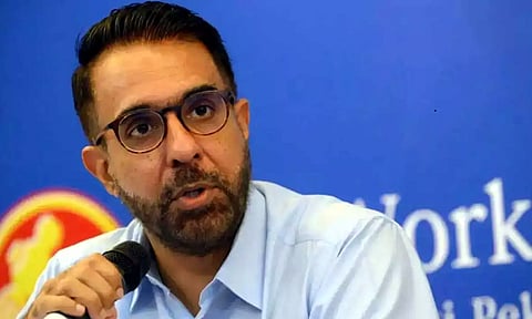 இந்திய வம்சாவளி எதிர்க்கட்சி தலைவரை நீக்கிய சிங்கப்பூர் பிரதமர்