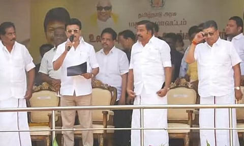 ஜல்லிக்கட்டு வீரர்களுக்கு அரசு வேலை - அலங்காநல்லூரில் முதலமைச்சர் மு.க.ஸ்டாலின் அறிவிப்பு