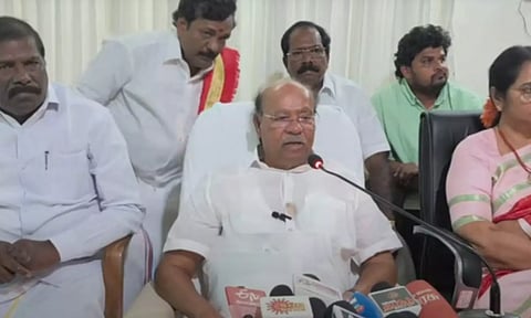 ஓட்டு வாங்குவதற்காக எதை வேண்டுமானாலும் சொல்லலாம் - அதிமுகவை விமர்சித்த ராமதாஸ்