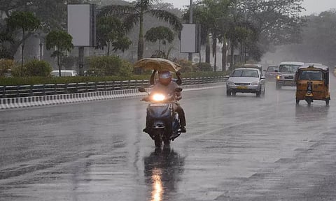 சென்னையில் விடிய விடிய மழை..! 23 மாவட்டங்களுக்கு மழை எச்சரிக்கை