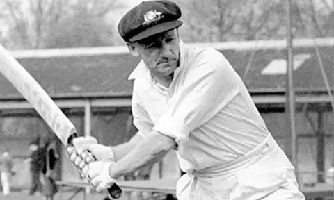 கிரிக்கெட் ஜாம்பவான் டான் பிராட்மேன் அணிந்த 'தொப்பி' ரூ. 4.2 கோடிக்கு ஏலம் - அப்படி என்ன ஸ்பெஷல்?