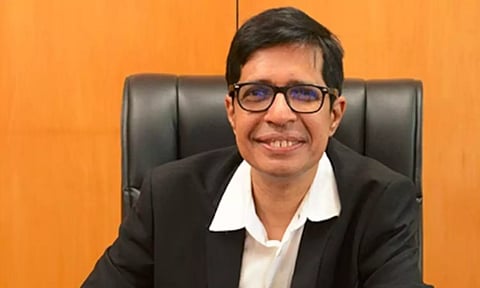 கோமிய ஆராய்ச்சிக்கான அங்கீகாரம் - காமகோடி குறித்து காங்கிரஸின் கிண்டலும், ஸ்ரீதர் வேம்புவின் பதிலடியும்!