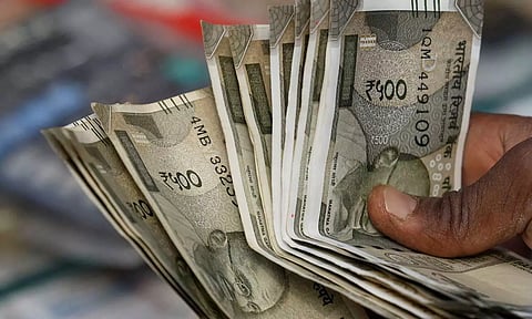 டிசம்பர் வரை மத்திய நிதி பற்றாக்குறை 8.55 லட்சம் கோடி ரூபாய்..!