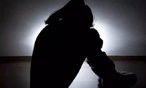 அறியா பருவ காதலால் வாழ்க்கையை தொலைத்த பரிதாபம்: 15 வயதில் கர்ப்பமான மாணவி உயிரிழந்த சோகம்