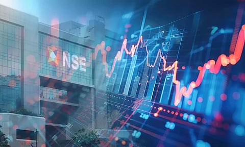 மத்திய பட்ஜெட் எதிரொலி: நிலைகுலைந்த பங்குச்சந்தை - சரிவில் சென்செக்ஸ், நிஃப்டி!