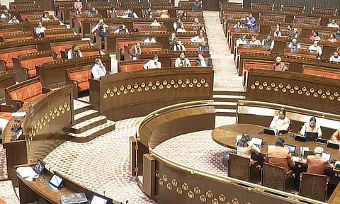 இந்தியா- அமெரிக்க ஒப்பந்தம் குறித்து விவாதிக்கக் கோரி மாநிலங்களவையில் எதிர்க்கட்சிகள் அமளி