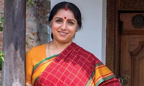 என்ன தப்பா தொட்டான்... நான் அவனை பளாரென அடித்தேன் - நடிகை ரேவதி ஓபன் டாக்