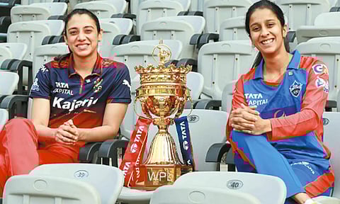 பெண்கள் பிரிமீயர் லீக்: சாம்பியன் பட்டம் வெல்வது யார்-பெங்களூருவா, டெல்லியா?