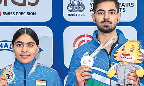 ஆசிய பேட்மிண்டன்: காலிறுதிக்கு நுழைந்த இந்தியா ஆடவர், மகளிர் அணிகள்