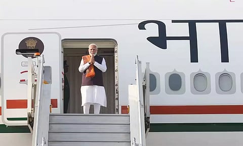 மலேசியா புறப்பட்டு சென்றார் பிரதமர் மோடி