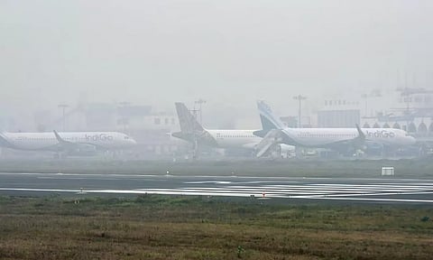 சென்னையில் கடும் பனிமூட்டம் - விமான சேவைகள் பாதிப்பு