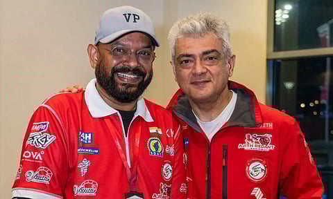 துபாயில் "Team மங்காத்தா" வைரலாகும் புகைப்படங்கள்..!