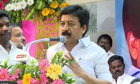 'காந்தியாக இருந்தால் என்ன... ராமராக இருந்தால் என்ன? பெயரா முக்கியம்' - சி.வி.சண்முகம்