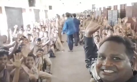 அரசுப்பள்ளியில் சிறப்பு விருந்தினராக 'வாட்டர்மெலன் ஸ்டார்' - வெளியான செல்பி வீடியோவால் சர்ச்சை