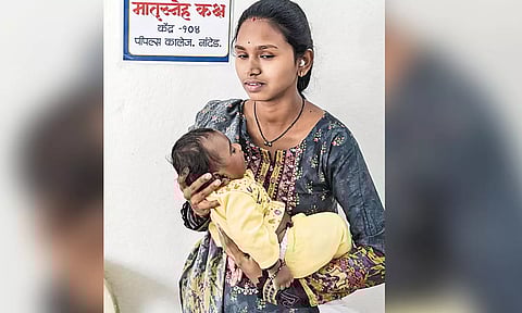 கல்வியே பிரதானம்... குழந்தை பிறந்த 2 நாட்களிலேயே பொதுத்தேர்வு எழுதிய பெண்