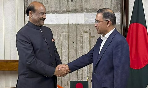 இந்தியா- வங்கதேசம் இடையே விசா சேவை மீண்டும் தொடக்கம்