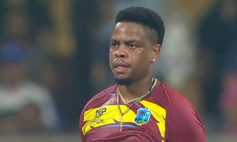 டி20 உலகக் கோப்பையில் அதிரடி அரைசதம்: கிறிஸ் கெயில் சாதனையை முறியடித்த ஹெட்மயர்