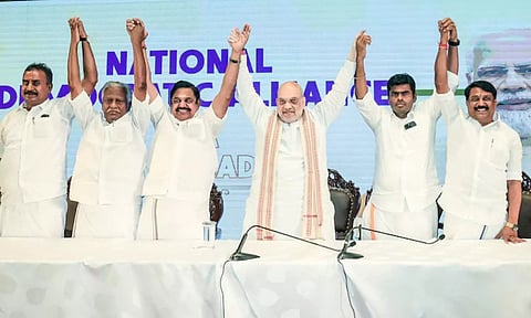 உயர்ந்த வாக்குவங்கி... 35 இடங்களை கோரும் பா.ஜ.க. - சம்மதிக்காத எடப்பாடி!