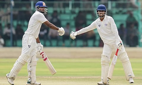 ரஞ்சி டிராபி இறுதிப்போட்டி: 2வது நாள் முடிவில் ஜம்மு காஷ்மீர் 527 ரன்கள் குவிப்பு