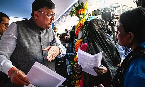 மேற்குவங்க இறுதி வாக்காளர் பட்டியலில் 63.66 லட்சம் பேர் நீக்கம் - நீதிபதிகள் ஆய்வில் மேலும் 60 லட்சம் பேர்