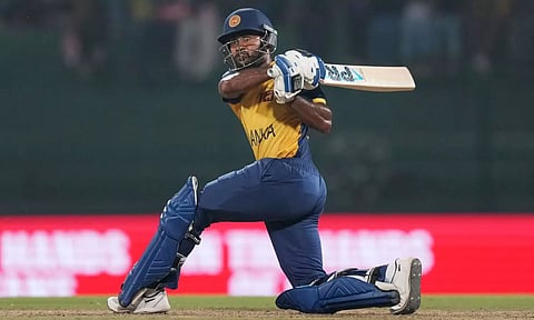 டி20 உலகக் கோப்பை: பாகிஸ்தானின் அரையிறுதி வாய்ப்பை தகர்த்தது இலங்கை