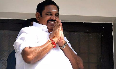 இ.பி.எஸ் தலைமையில் அ.தி.மு.க மாவட்ட செயலாளர்கள் கூட்டம் தொடங்கியது