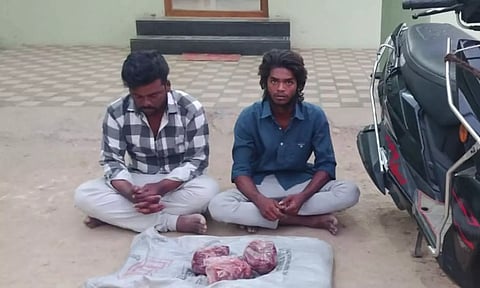 காரிமங்கலம் சந்தைகடையில் மான் கறி விற்பனை.. வேட்டையாடி வந்த 2 இளைஞர்கள் கைது| #Dharmapuri