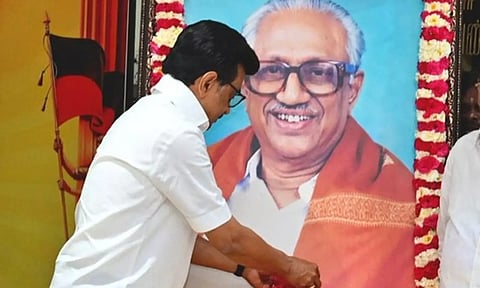 எனக்கு ஆறுதலாய், அரவணைப்பாய், வழிகாட்டியாய் இருந்தவர் பேராசிரியப் பெருந்தகை - #MKStalin புகழாரம்