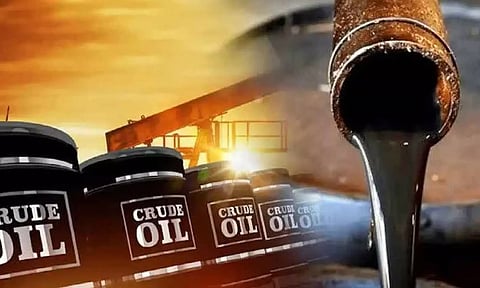 Crude Oil Decline | சட்டென சரிந்த கச்சா எண்ணெய் விலை - டிரம்ப் அறிவிப்பால் நடந்த மாற்றம்