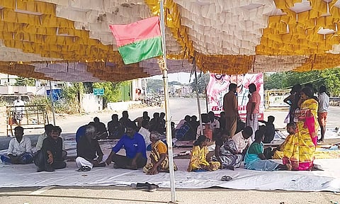 #Manamadurai கைதி உயிரிழப்பு விவகாரம் - மானாமதுரையில் 4-வது நாளாக தொடரும் சாலை மறியல்