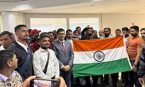 Iran War | போர் பதற்றத்திற்கு மத்தியில் லெபனானில் இருந்து பத்திரமாக நாடு திரும்பிய 177 இந்தியர்கள்