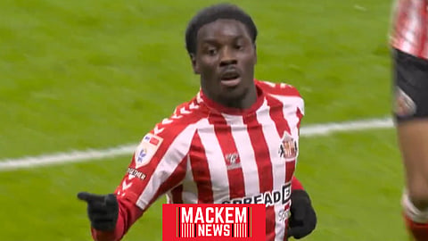 Eliezer Mayenda has impressed for Sunderland this season. (Credit: Sky Sports Football YouTube)