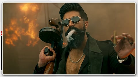 കൊടൂര 'ടോക്സിക്' ഗ്ലിംസ്; പ്രേക്ഷകരെ ഞെട്ടിച്ച് ഗീതു മോഹൻദാസ്