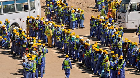 ദിനവും ഗൾഫിൽ മരിച്ചുവീഴുന്നത് 18 ഇന്ത്യക്കാർ; അഞ്ച് വർഷത്തിനിടെ പൊലിഞ്ഞത് 37,740 പ്രവാസി ജീവിതങ്ങൾ