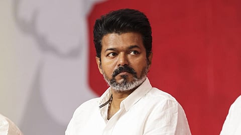 1.50 കോടി രൂപയുടെ പിഴ അസാധുവാക്കണം; ആദായനികുതി വകുപ്പിനെതിരെ വിജയ് ഹൈക്കോടതിയിൽ