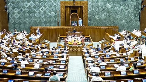 വനിതാ സംവരണം: ഖർഗെ വിളിച്ച ഇന്ത്യ മുന്നണി യോഗത്തിൽ നിർണ്ണായക തീരുമാനം; സമവായത്തിന് കേന്ദ്രം, വോട്ടെടുപ്പ് ഇന്ന് വൈകുന്നേരം