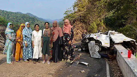 വിടചൊല്ലാനാവാതെ പാങ്ങ് ഗ്രാമം; വാൽപ്പാറയിൽ മരിച്ച 9 പേരുടെയും സംസ്കാരം ഇന്ന്, വിങ്ങലായി പ്രിയപ്പെട്ട അജിത ടീച്ചർ
