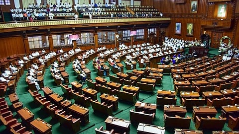 വനിതാ സംരക്ഷകർ ആര്? മോദിയുടെ 'സ്ത്രീ വിരുദ്ധ' പ്രചാരണം തിരിച്ചടിക്കുന്നു; കണക്കുകളിൽ ബിജെപി ബഹുദൂരം പിന്നിൽ