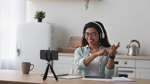 മാസാവസാനം കൈയിൽ കാശില്ലേ? ശമ്പളത്തിന് പുറമെ അധിക വരുമാനം നേടാൻ ഇതാ 5 എളുപ്പവഴികൾ!