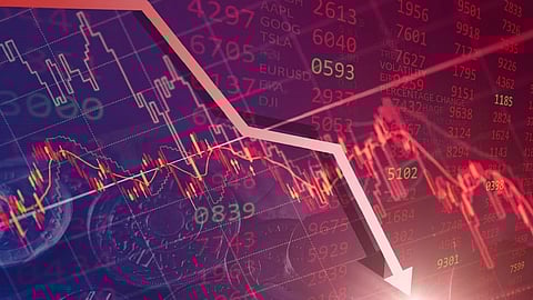 ഹോര്മുസ് പ്രതിസന്ധി തിരിച്ചടിയായി; ഇന്ത്യന് ഓഹരി വിപണിയില് ഇടിവ്