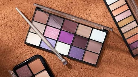 Eyeshadows allows for endless creative possibilities.