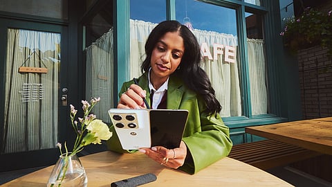 The leaked images suggest that the Motorola Razr Fold could be launched in White and Black colour options.