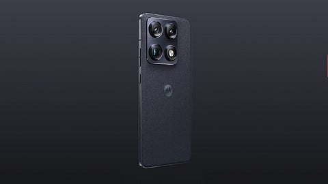 The Motorola Signature is available for sale in two colour options.