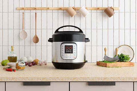 Slow cookers are energy-efficient and safe to use in hostel rooms where permitted. They save time, reduce the need for constant attention, and make cooking stress-free.