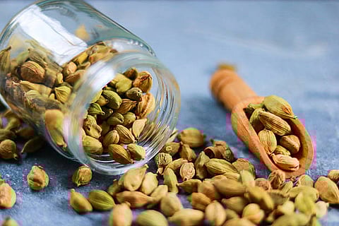 The spice is a powerful source of compounds that can fight inflammation. Inflammation takes place when the human body gets exposed to foreign substances.