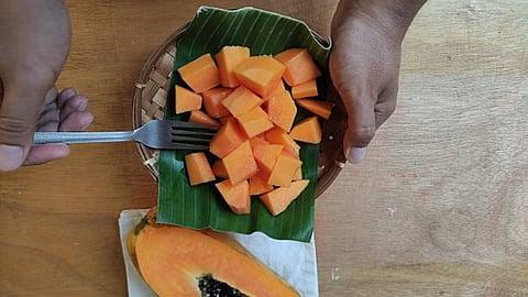 Papaya is an excellent source of dietary fibre that can slow absorption of sugar into bloodstream.