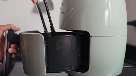 Any neglect with maintenance of the appliance can cause malfunction or decreased lifespan.